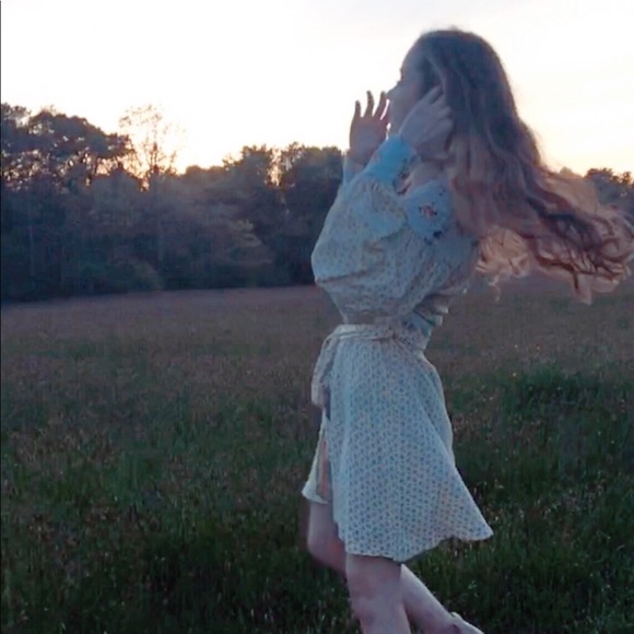 Meet your Posher, Annabelle - Picture 3 of 3